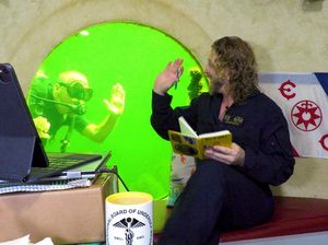 Pria Ini Pecahkan Rekor Tinggal di Bawah Laut, Apa yang Ia Paling Rindukan?