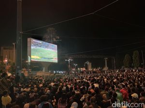 Ada Nobar Indonesia Vs Vietnam, Jalan Depan Balkot Solo Tutup Mulai 21.00 WIB Ada Nobar Indonesia Vs Vietnam, Jalan Depan Balkot Solo Tutup Mulai 21.00 WIB