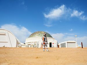 NASA Cari Relawan untuk Tinggal di Mars Setahun, Kamu Berminat?