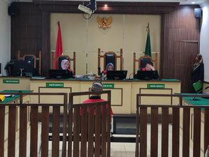 Suhendra Ayah Sejuta Anak di Bogor Divonis 4 Tahun Penjara Suhendra Ayah Sejuta Anak di Bogor Divonis 4 Tahun Penjara