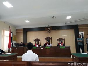 Mahasiswa Pembunuh Wanita Hamil di Pantai Gunungkidul Divonis Mati! Mahasiswa Pembunuh Wanita Hamil di Pantai Gunungkidul Divonis Mati!