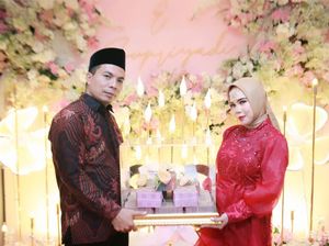Kisah Ervhita Dinikahi Pria Pakai Panai Rp 2 M, Berawal dari Gunting Terselip Kisah Ervhita Dinikahi Pria Pakai Panai Rp 2 M, Berawal dari Gunting Terselip