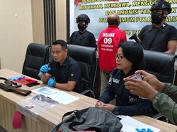 Simpan Senpi AK-47 Tanpa Izin, Warga Maluku Ditangkap Polisi
