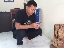 Warga Trenggalek Temukan Arca Durga Tanpa Kepala Saat Gali Pondasi