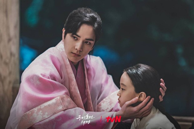 Younghoon di Tale of the Nine Tailed 1938/ Foto: instagram.com/tvn_drama Younghoon di Tale of the Nine Tailed 1938/ Foto: instagram.com/tvn_drama