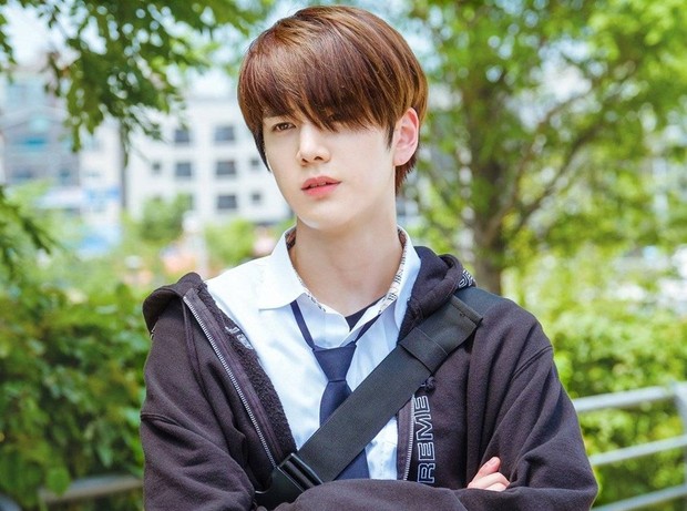 Younghoon di web drama Love Revolution/ Foto: hancinema.net Younghoon di web drama Love Revolution/ Foto: hancinema.net