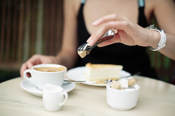 Hati-hatі! Ini 5 Efek Samping Tambahkan Gula dan Pemanis ke Dalam Kopi