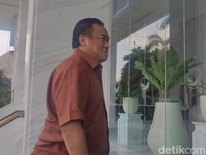 Surya Paloh Kumpulkan Elite NasDem Usai Johnny G Plate Jadi Tersangka Surya Paloh Kumpulkan Elite NasDem Usai Johnny G Plate Jadi Tersangka