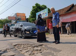 Ganjar Sidak Jalur Alternatif Demak-Semarang, Minta Lubang Ditambal Ganjar Sidak Jalur Alternatif Demak-Semarang, Minta Lubang Ditambal