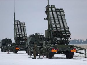 Rudal Hipersonik Rusia Akhirnya Jebol Sistem Pertahanan Patriot AS Rudal Hipersonik Rusia Akhirnya Jebol Sistem Pertahanan Patriot AS