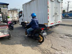 Jalan Rusak di Kranji Masih Menanti Realisasi Janji Perbaikan