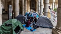 Mahasiswa di Turin Gelar Tenda-Nginep di Kampus, Ada Apa?