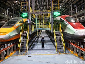Stafsus Erick Thohir: Kereta Cepat Beroperasi Agustus 2023