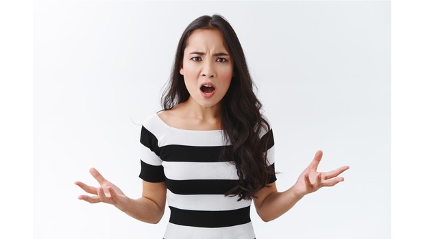 Ilustrasi seorang perempuan yang terlihat sangat ekspresif.