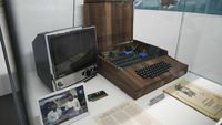 Mengintip Koleksi Museum Apple Terlengkap di Dunia