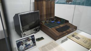 Mengintip Koleksi Museum Apple Terlengkap di Dunia
