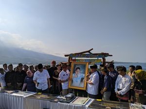 Sandiaga Resmikan 3 Desa Wisata di Bukit Kayangan Labuhan Lombok