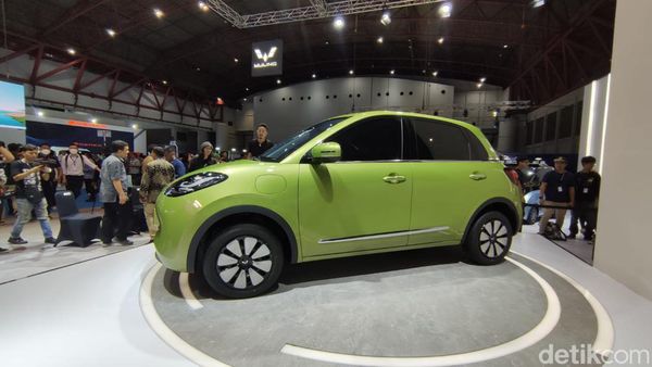 Tampang Mobil Listrik Murah Wuling Binggo yang Muncul di PEVS 2023