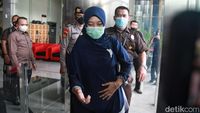 Momen Wagub Lampung Dimintai Keterangan 4 Jam Oleh KPK