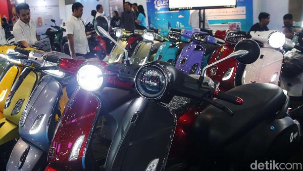 Deretan Mobil-Motor Listrik Mejeng di PEVS 2023