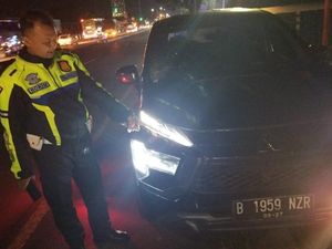 Pria Tak Dikenal Tewas Tertabrak Mobil di Bangjo Penggung Klaten Pria Tak Dikenal Tewas Tertabrak Mobil di Bangjo Penggung Klaten