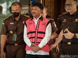 Kejagung Tahan Johnny G Plate, Pakar: Hukum Berlaku Bagi Semua Jabatan Kejagung Tahan Johnny G Plate, Pakar: Hukum Berlaku Bagi Semua Jabatan