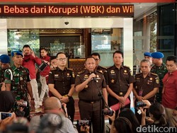 Menkominfo Johnny Plate Dijerat Jadi Tersangka Usai 3 Kali Diperiksa Kejagung