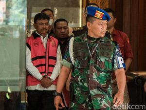 Korupsi BTS Kominfo: Johnny Plate Tersangka-Terancam Penjara Seumur Hidup Korupsi BTS Kominfo: Johnny Plate Tersangka-Terancam Penjara Seumur Hidup