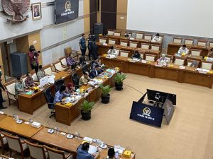 Komisi VIII DPR Setujui 8.000 Kuota Tambahan Haji 2023, Lansia Diprioritaskan