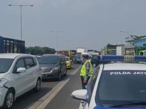 Surabaya Utara Macet Parah, Penyebabnya Truk Mogok hingga Unjuk Rasa