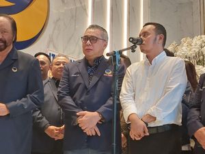 Paloh Bilang Hak Jokowi Reshuffle Menteri Usai Johnny Plate Tersangka Paloh Bilang Hak Jokowi Reshuffle Menteri Usai Johnny Plate Tersangka