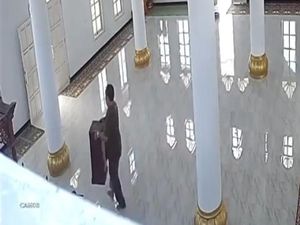 Viral Pria Curi Kotak Amal di Masjid Serang, Polisi Turun Tangan