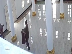 Viral Pria Curi Kotak Amal di Masjid Serang, Polisi Turun Tangan