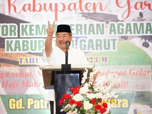 Bupati Garut Lepas Seremonial Keberangkatan 1.938 Jemaah Haji 2023 Bupati Garut Lepas Seremonial Keberangkatan 1.938 Jemaah Haji 2023