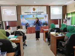 Bupati Mojokerto Cegah Pernikahan Dini dengan Pembinaan Remaja