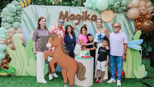 10 Potret Serunya Ultah Anak Nia Ramadhani, Ada Barongsai!