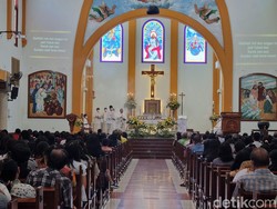 Urutan Doa Rosario Hari Selasa 24 Oktober 2023: Peristiwa Sedih