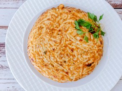 Resep Omelet Mie Goreng Instan yang Praktis dan Pedasnya Nagih