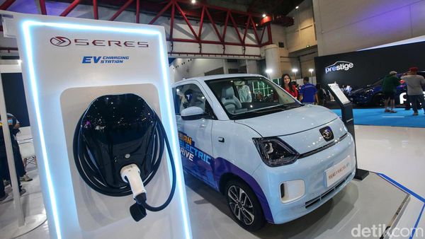 Tampang Mobil Listrik SERES E1 yang Jadi Penantang Wuling Air ev