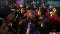 Kedatangan Timnas Indonesia U-22 mendapat sambutan yang cukup hangat.