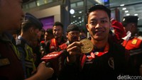 Timnas Indonesia U-22 menginjakkan kakinya di Tanah Air usai meraih medali emas di SEA Games 2023.