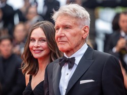 Penampilan Langka Harrison Ford dengan Istri yang Lebih Muda 22 Tahun