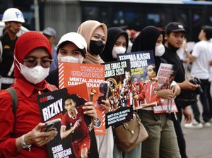 Aksi 1.000 Mawar untuk Timnas U-22 Peraih Medali Emas Sea Games 2023 Aksi 1.000 Mawar untuk Timnas U-22 Peraih Medali Emas Sea Games 2023