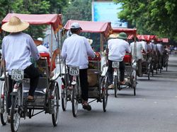Nyobain Tur Becak di Vietnam, Turis Lapor Polisi Karena Tarifnya