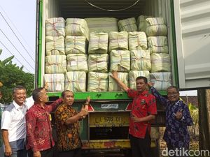 25 Ton Rumput Laut Kering Senilai Rp 2 M dari Sidoarjo Dieskpor ke China 25 Ton Rumput Laut Kering Senilai Rp 2 M dari Sidoarjo Dieskpor ke China