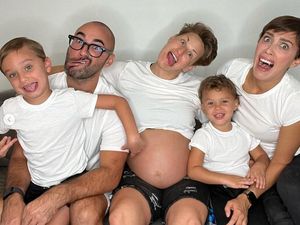 Pasangan Lesbian Melahirkan Anak, Mantan Suami Jadi Donor Sperma Pasangan Lesbian Melahirkan Anak, Mantan Suami Jadi Donor Sperma