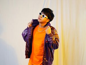 Ready To Fly, Lucky Adnan Resmi Debut