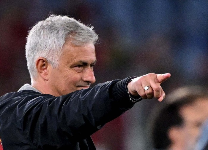AS Roma lolos ke final Liga Europa 2022/2023 yang sekaligus jadi final keenam Jose Mourinho di kompetisi Eropa. Bisakah The Special One juara lagi?