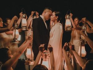 7 Foto Pemotretan Nicholas Saputra & Adinia Wirasti, Mesra Bak Prewedding 7 Foto Pemotretan Nicholas Saputra & Adinia Wirasti, Mesra Bak Prewedding