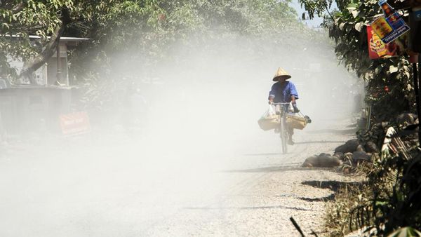 Pemerintah Alokasikan Rp 32,7 T Untuk Perbaiki Jalan Rusak
